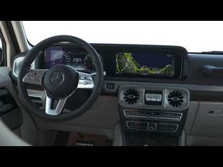 Mercedes-Benz G 500 in Emerald green metallic Interior Design