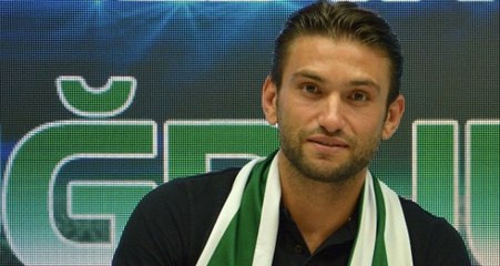 Kaleci Ertuğrul Taşkıran Konyaspor'la Sözleşme İmzaladı