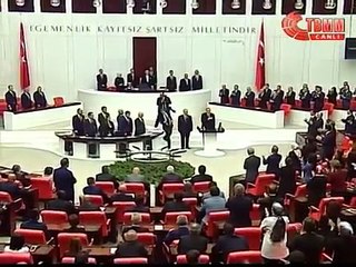 AKP Genel Başkanı Erdoğan ‘tarafsızlık' yeminiyle göreve başladı