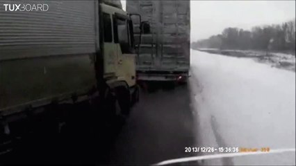 Download Video: Le conducteur de camion le plus chanceux du monde... ou le plus doué