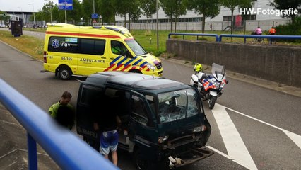 Aanrijding met drie voertuigen op Marsweg in Zwolle
