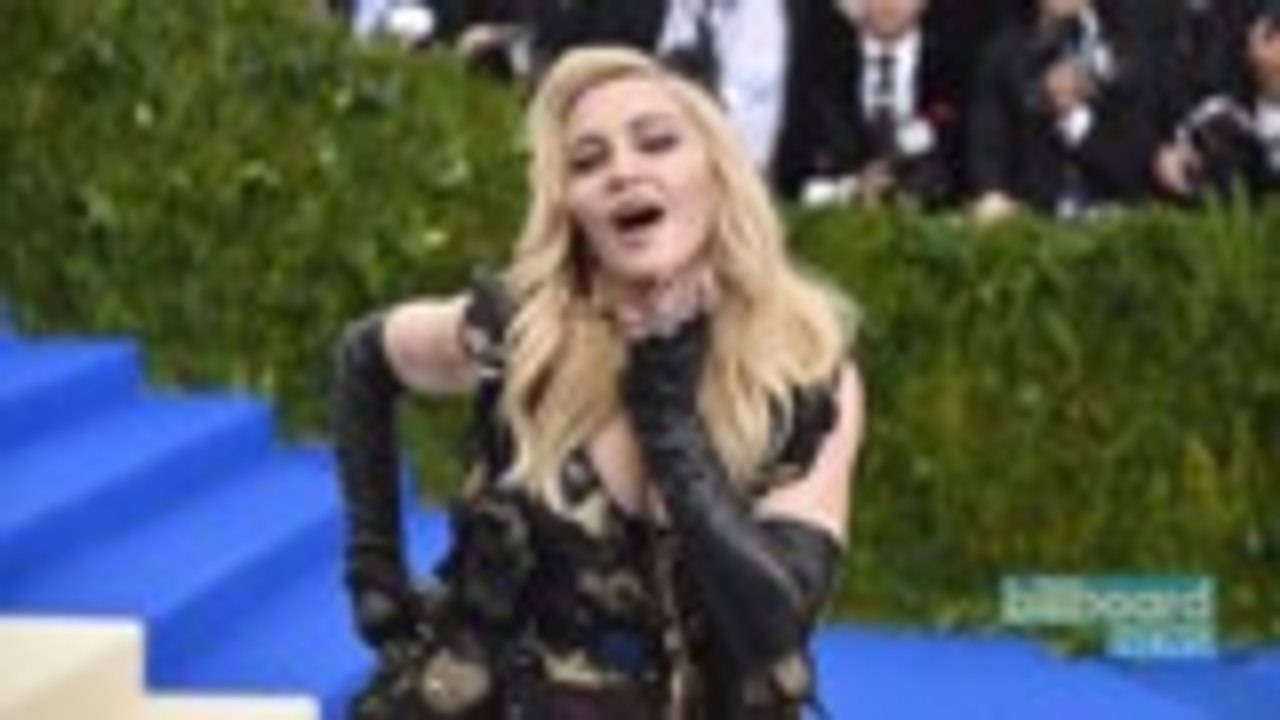 Madonna Visits Michael Jackson National Portrait Gallery Exhibition | Billboard News