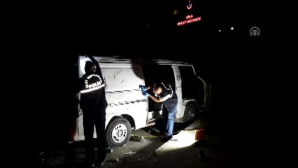 Urla'da silahlı kavga: 1'i polis, 5 yaralı - İZMİR