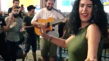 شاهد.. إيرانيات يرقصن تضامنا مع فتاة إنستغرام