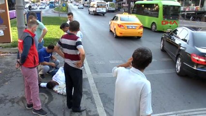 Otobüse Yetişmek İsterken Taksi Çarptı