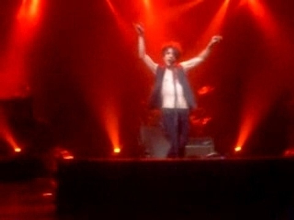 streap tease nicolas a lyon le 11/12  transbordeur INDOCHINE