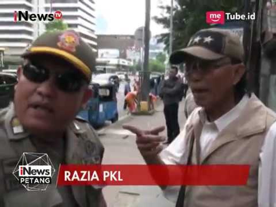Penertiban PKL Liar Tanah Abang Diwarnai Adu Mulut & Nyaris Baku Hantam - iNews Petang 26/04