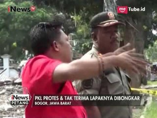 Tak Terima Lapaknya Dibongkar, Pedagang Beri Perlawanan Kepada Petugas - iNews Petang 26/04