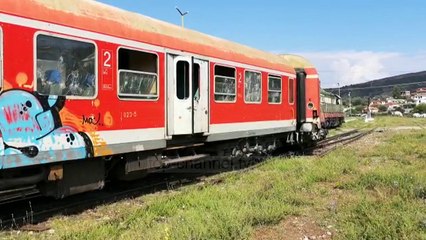 Pa Koment - Del nga shinat treni i linjës Elbasan-Durrës - Top Channel Albania - News - Lajme