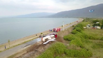 Metanol Yüklü Tanker Devrilip Alev Aldı