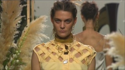 Isabel Núñez abre los desfiles del martes de la MBFWM