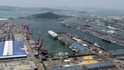 [인천] 인천항 부두 기능별로 특화한다 / YTN