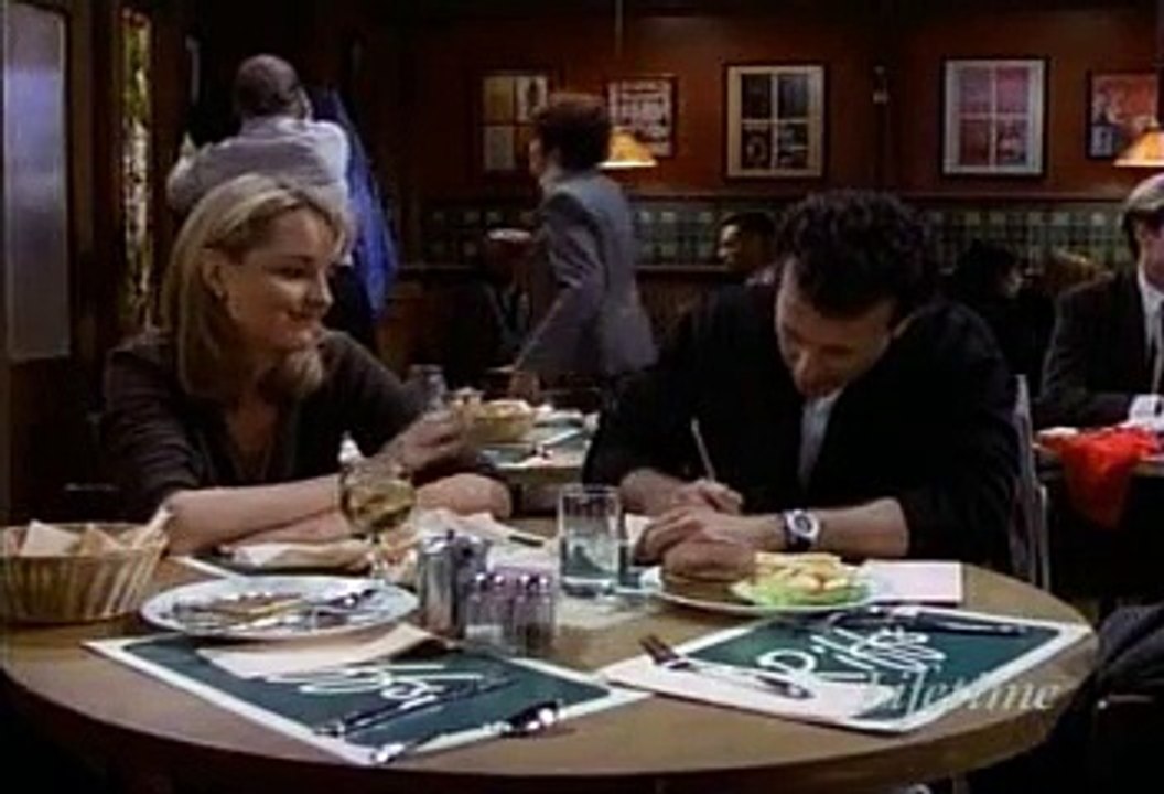 Mad About You S03E12 How To Fall In Love