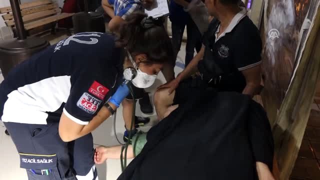 Botları Su Alan Kaçak Göçmenleri Sahil Güvenlik Kurtardı