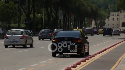 Ora News - Jo bllokim patentash për emigrantët dhe të huajt