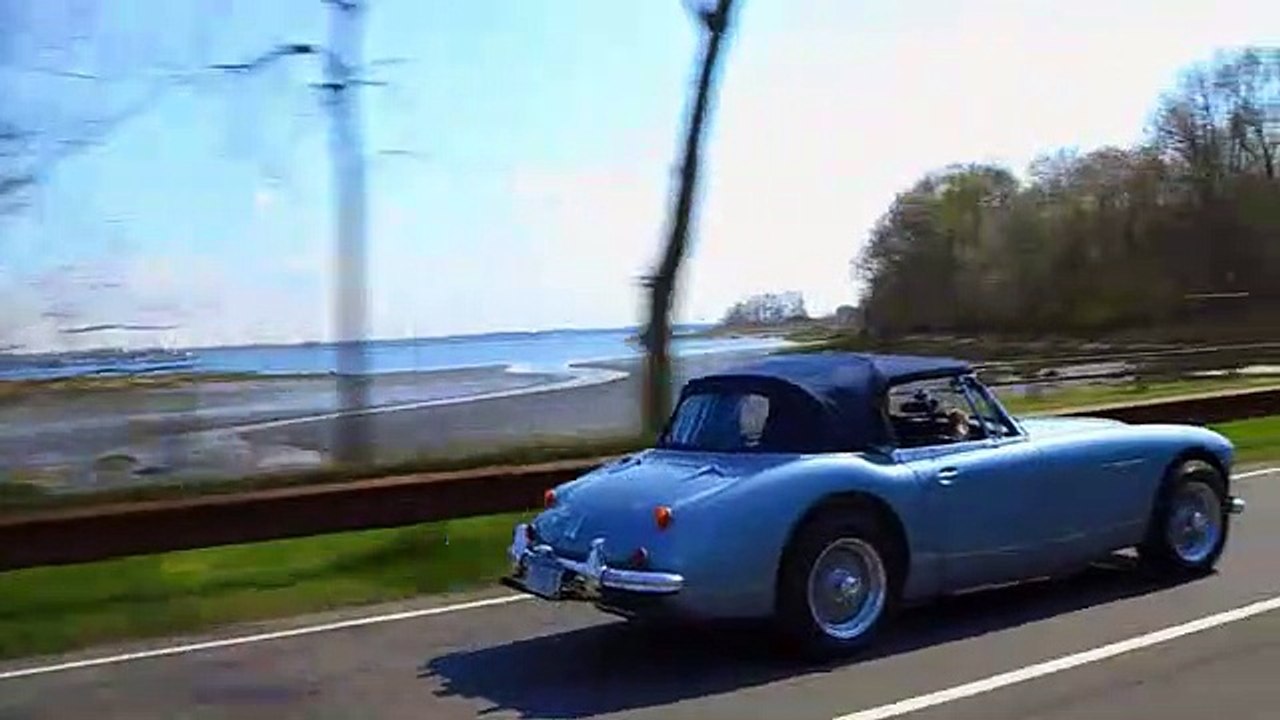 Comedians in Cars Getting Coffee S01 E02 Ricky Gervais Mad Man in a de