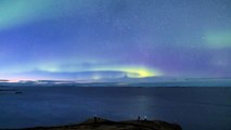Alzare gli occhi al cielo e restare a bocca aperta :OLo spettacolo dell'Aurora Boreale in time-lapse