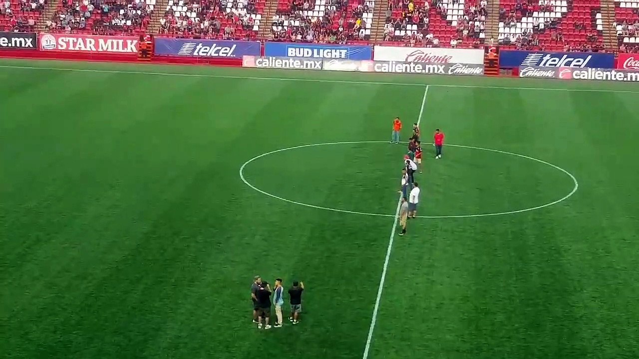 Au Mexique, un "Neymar Challenge" est organisé à la mi-temps d’un match !