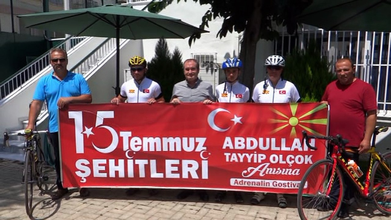 15 TEMMUZ SEHIDI OLCOK ANISINA USKUP GOSTIVAR DAN ISTANBULA