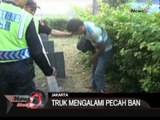Ban Pecah Truk Terguling Di Tol Jakarta Bekasi - iNews Siang 25/06