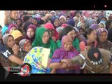 Ratusan Ibu Rumah Tangga Berdesakan Antri Kupon Sembako Murah, Tanggerang - iNews Pagi 09/07