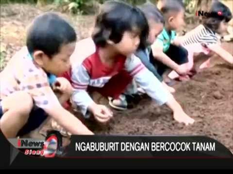 Ngabuburit Dengan Alam, Anak-anak Diajarkan Menanam Bawang Organik - iNews Siang 09/07