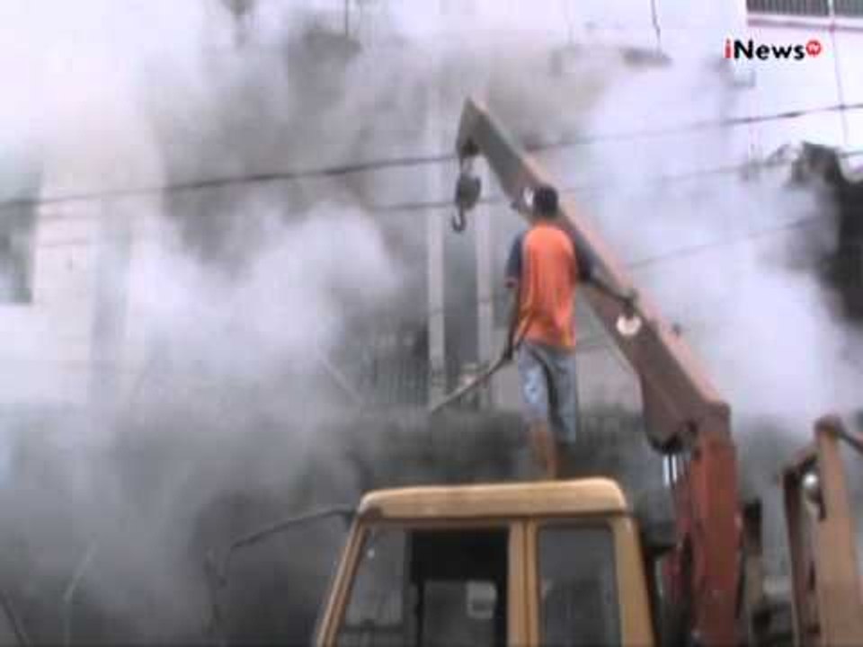 Kebakaran Toko Onderdil Motor, Api Dipadamkan Setelah 5 Jam, Asahan Sumut - iNews Pagi 20/07