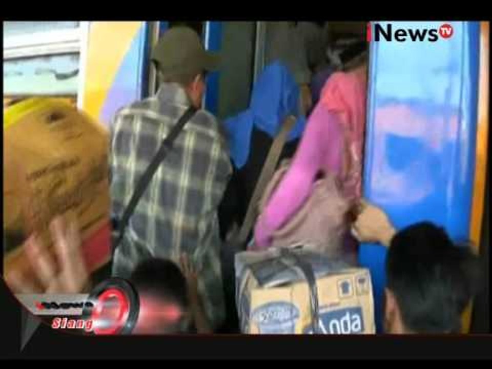 Arus Balik Lebaran 2015: Ribuan Pemudik Memadati Stasiun Rangkasbitung - iNews Siang 24/07