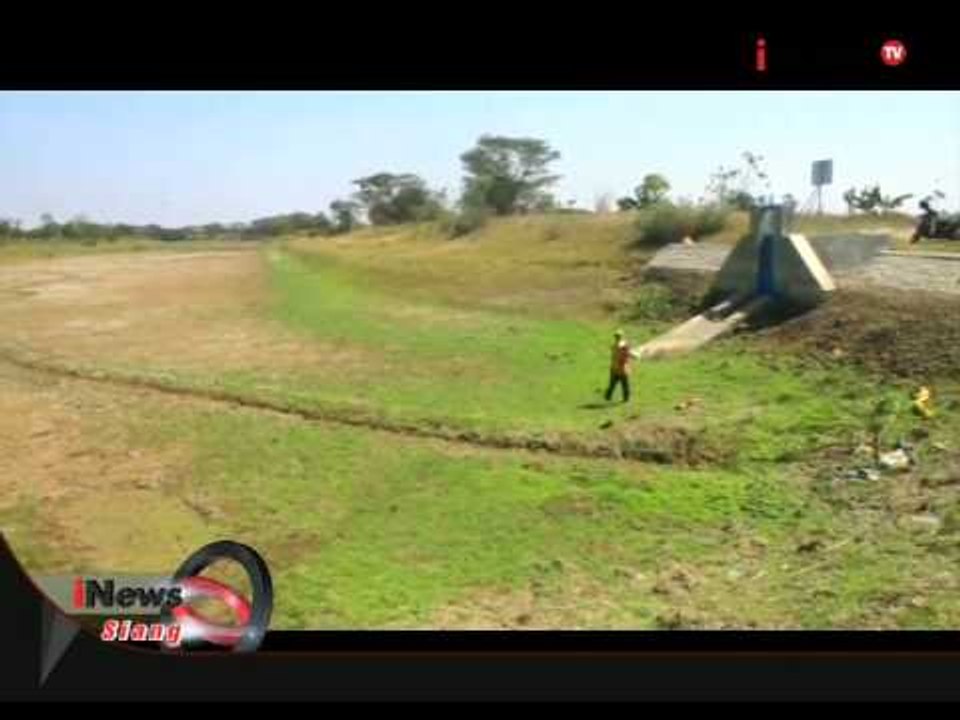 Ratusan Hektar Sawah Alami Kekeringan Air - iNews Siang 27/07