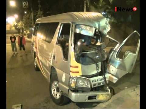 Mobil Travel Terbalik - iNews Pagi 28/07