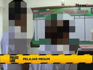 Tải video: Alamak!! Pelajar SMA Kepergok Mesum Dalam Mobil - Police Line 28/07