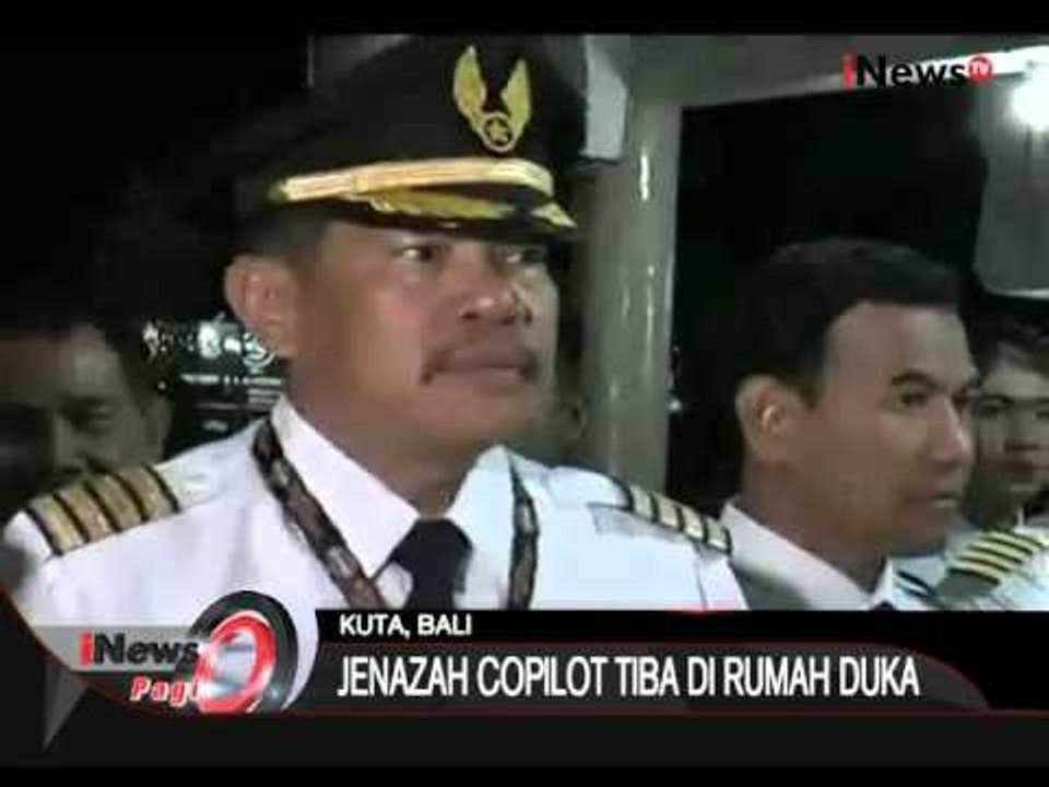 Kedatangan Jenazah Copilot Aviastar Diwarnai Isak Tangis Keluarga - iNews Pagi 09/10