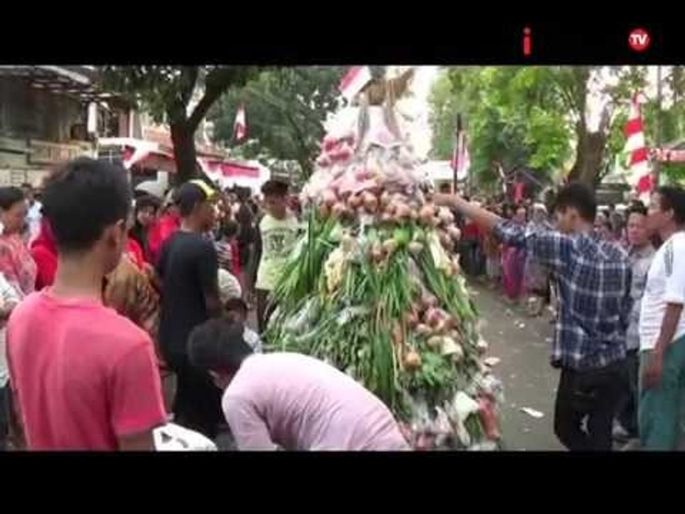 Warga Antusias Berebut Gunungan - iNews Petang 18/08
