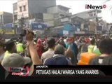Petugas Halau Warga Yang Anarkis Dalam Kerusuhan Kampung Pulo - iNews Siang 20/08