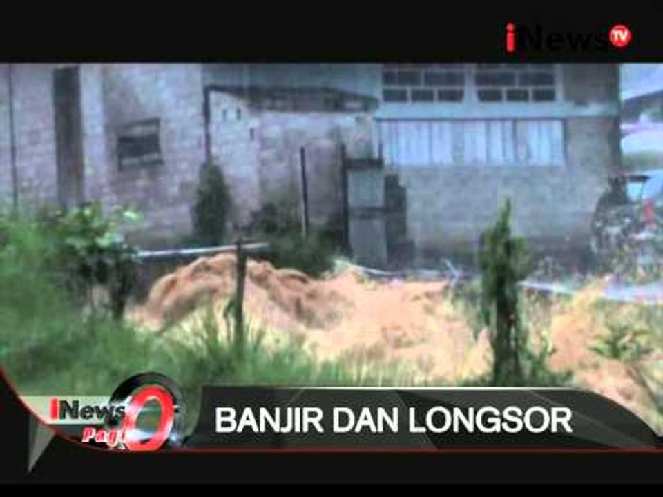 Arus Deras Banjir Luapan Sungai Aek Parombunan Rendam Pemukiman Warga Sibolga - iNews Pagi 25/08