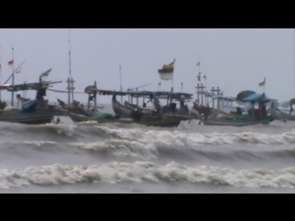 Angin Kencang Dan Tingginya Air Laut, Nelayan Melaut Hanya Pagi Hari - iNews Pagi 31/08