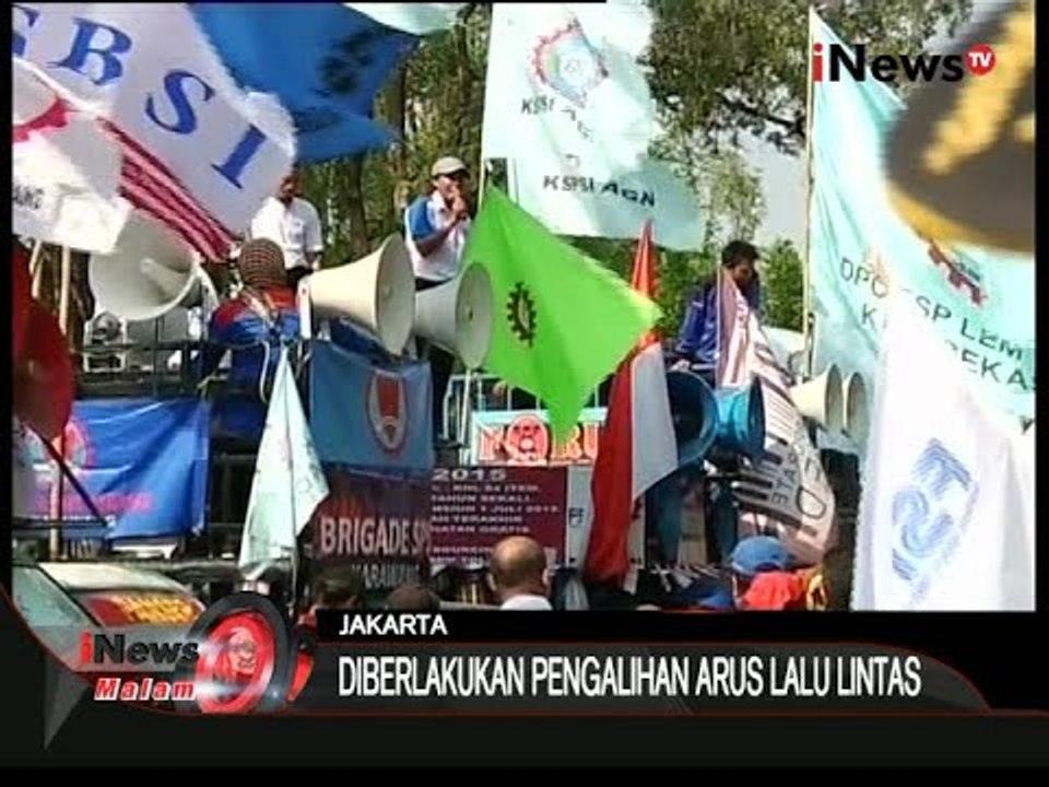 Puluhan Buruh Se-Jabodetabek Berunjuk Rasa Di Depan Istana Negara - iNews Malam 01/09