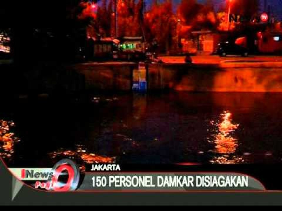 Menjelang Pagi, Banjir Kiriman Dari Bogor Mengalir Di Kampung Pulo, Jaktim - iNews Pagi 16/11