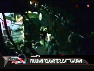 Download Video: Tawuran Kelompok Pelajar, Seorang Pelajar Terluka Akibat Benda Tajam - iNews Pagi 19/11