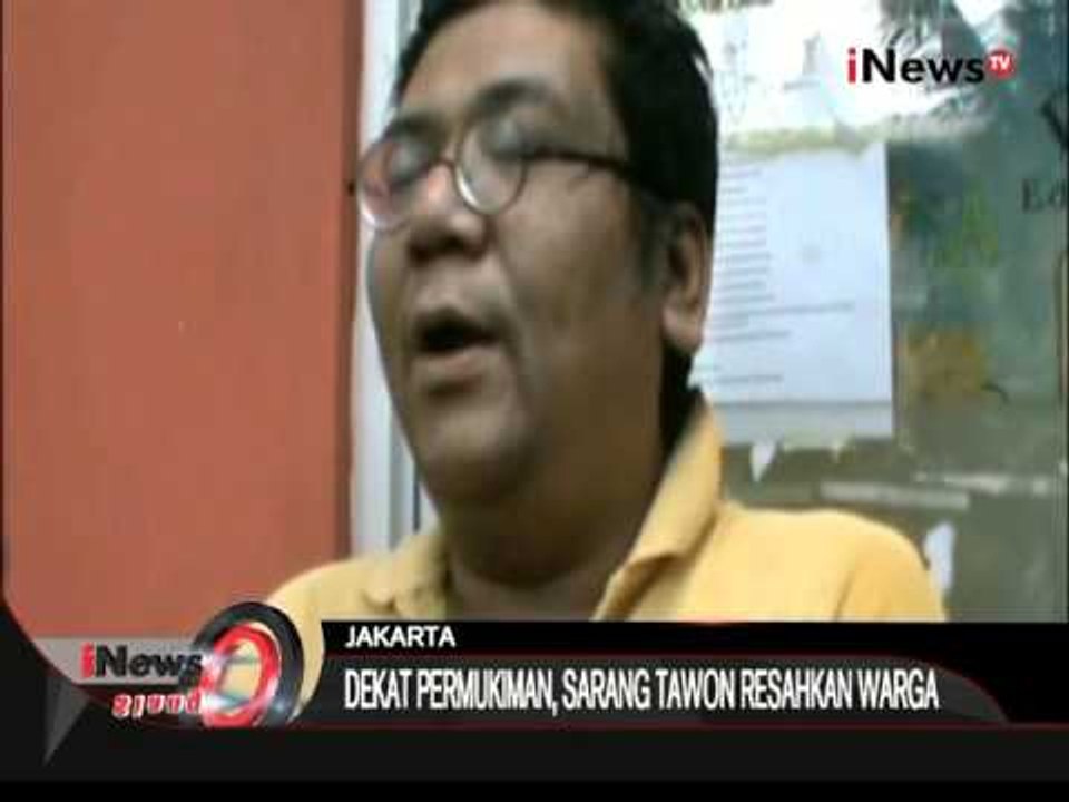 Petugas Pemadam Kebakaran Berupaya Evakuasi Sarang Tawon Raksasa Di Salemba - iNews Siang 03/12