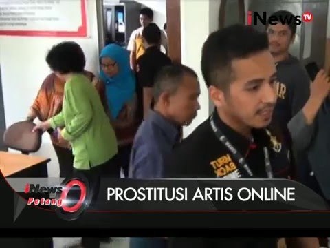 Artis NM Tiba Di Panti Sosial Dengan Didampingi Pengacara Dan Penyidik - iNews Petang 11/12