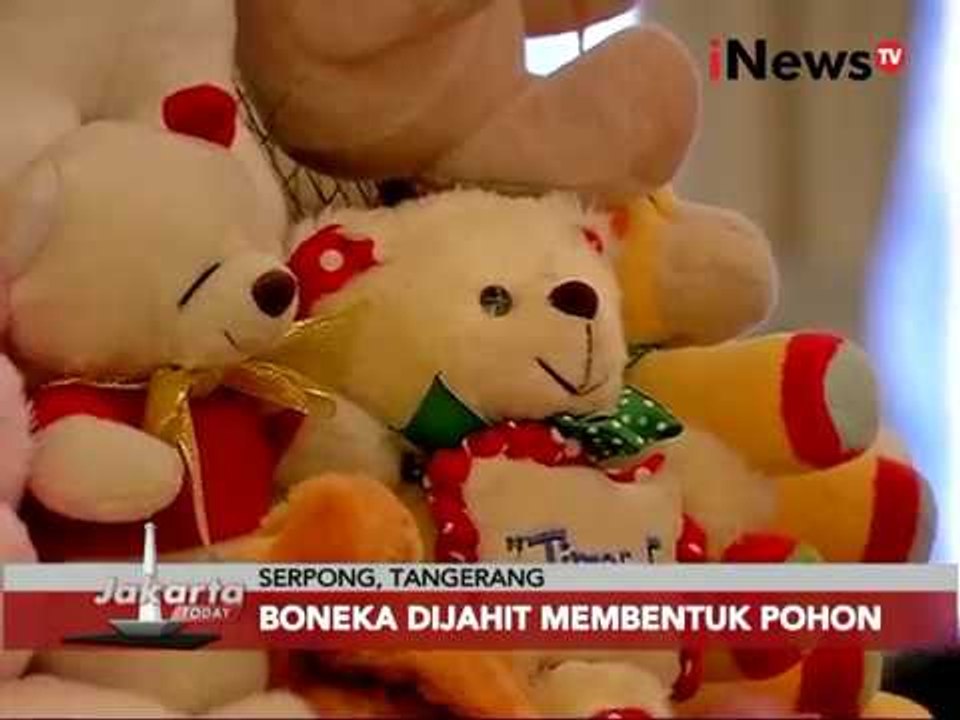 Pohon Natal Unik Terbuat Dari Ribuan Kaleng Dan Boneka - Jakarta Today 23/12
