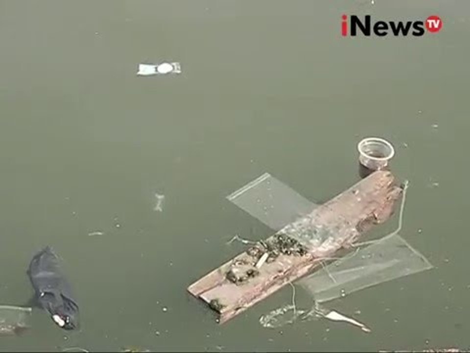 Pergantian Tahun Meninggalkan Sampah Tahun Baru - Jakarta Today 01/01