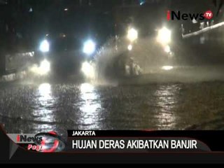 Pasca tahun baru, hujan deras mengguyur Jakarta menyebabkan ruas jalan banjir - iNews Pagi 01/01