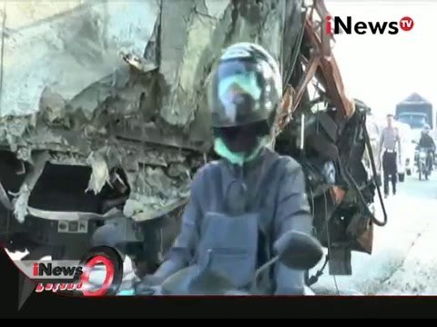 Mengantuk, truk es krim menabrak truk semen - iNews Petang 08/01