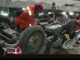 Sebuah mobil box terjun bebas dari lantai 4 bangunan pasar Cipulir, Jaksel - iNews Malam 19/01