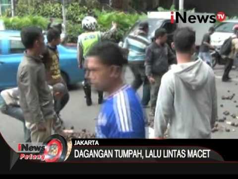 Penertiban PKL ricuh - iNews Petang 17/03