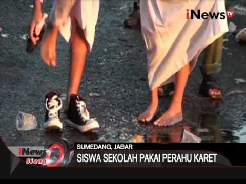 Banjir luapan bendungan jati gede, siswa sekolah dengan perahu karet - iNews Siang 15/02