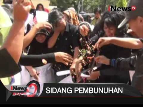 Tuntut keadilan, warga gelar aksi teatrikal, polewalimandar - iNews Malam 18/02