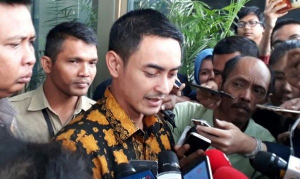 Lagi, KPK Tetapkan Zumi Zola sebagai Tersangka